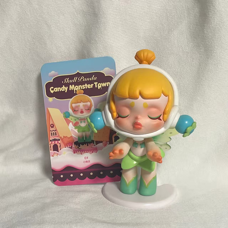 Model Kit Girl - POP MART Skullpanda Candy Monster Town